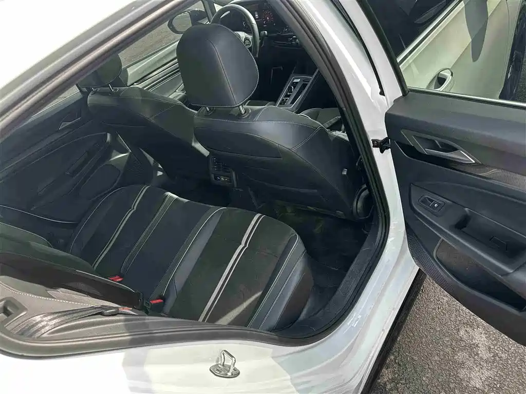 Golf 2021 280TSI DSG R-Line купить на сайте DeffCars