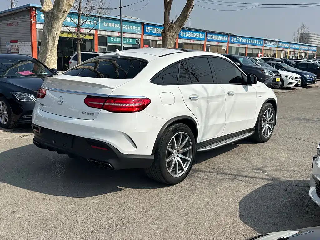 Mercedes-Benz GLE Coupe AMG 2015 AMG GLE 63 4MATIC Coupe SUV купить на сайте DeffCars