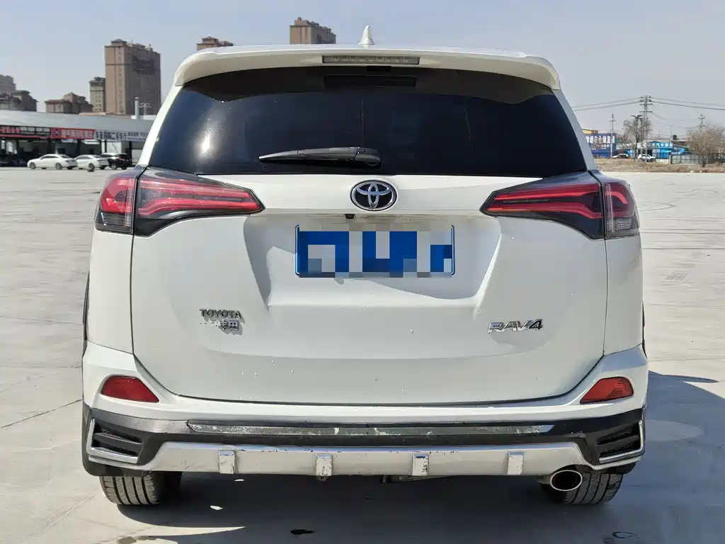 RAV4 Rongfang 2018 2.0L CVT two-wheel drive fashion X version купить на сайте DeffCars