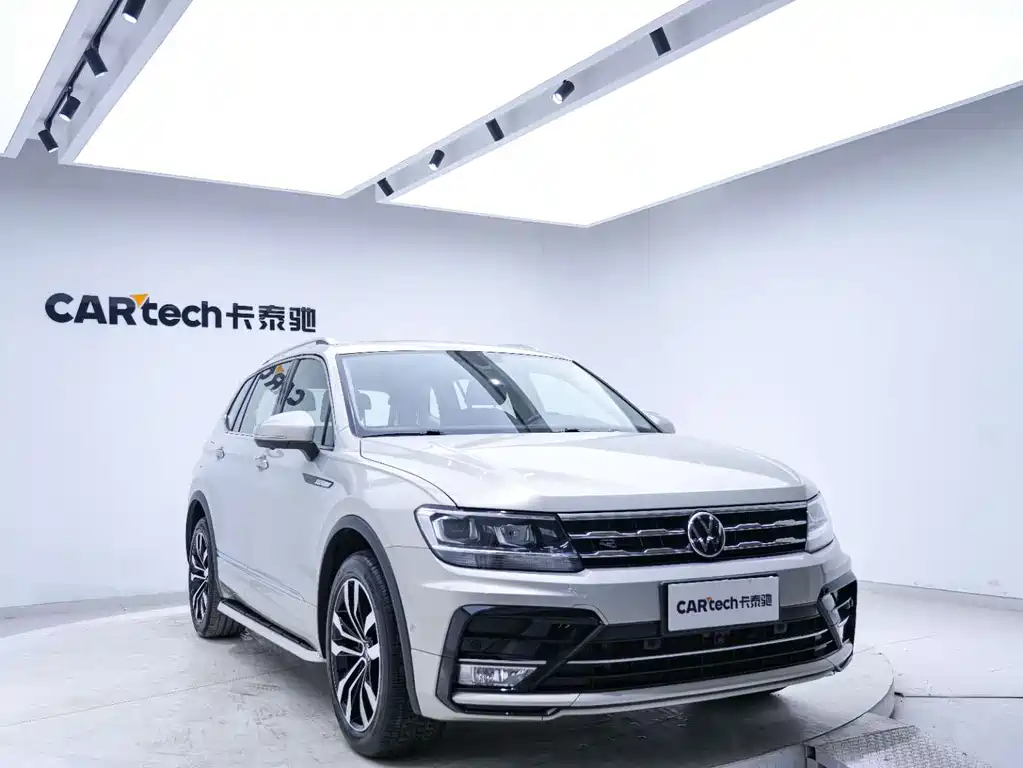 Tiguan L 2021 330TSI automatic two-wheel drive R-Line version купить на сайте DeffCars