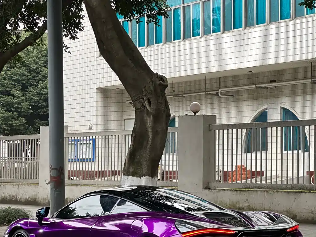 McLaren 720S 2019 4.0T Coupe купить на сайте DeffCars