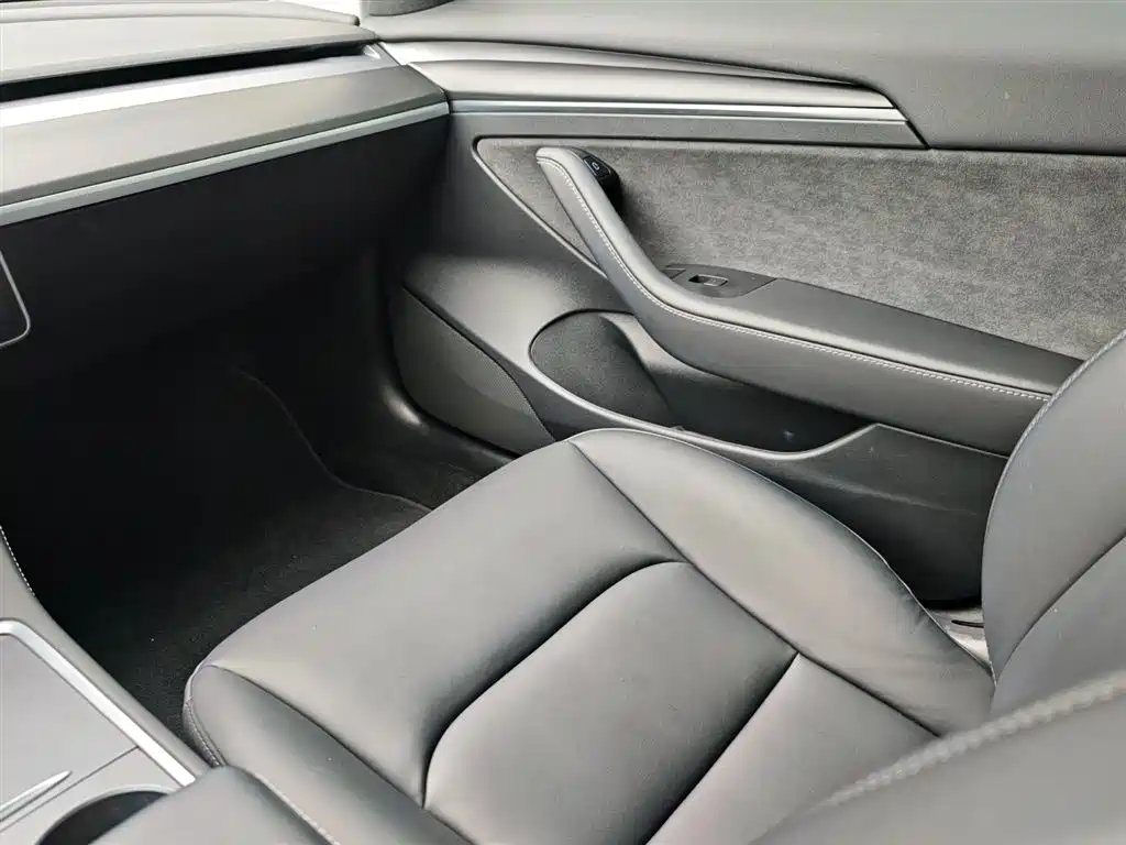 Model 3 2022 rear-wheel drive version купить на сайте DeffCars