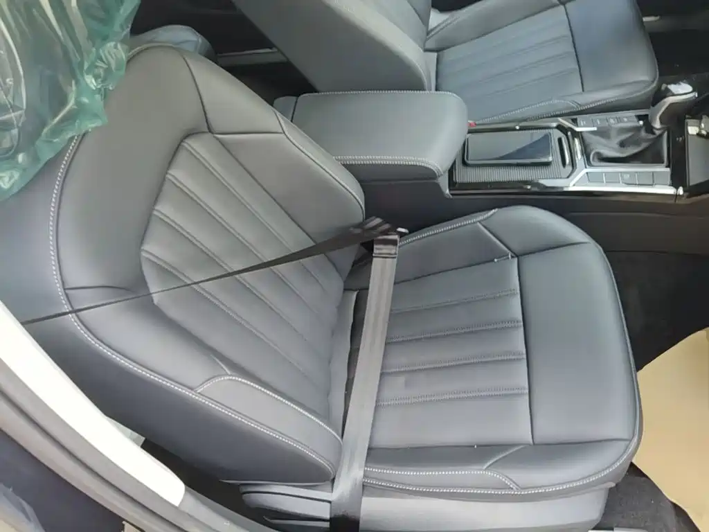 Passat Plug-in Hybrid 2025 430PHEV Hybrid Business Edition купить на сайте DeffCars