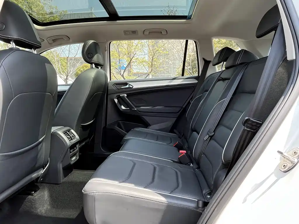 Tiguan L New Energy 2021 430PHEV plug-in hybrid flagship version купить на сайте DeffCars