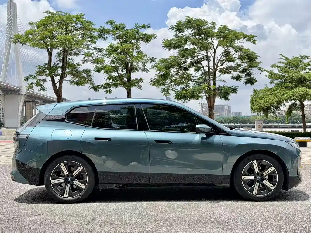 BMW iX 2022 xDrive40 купить на сайте DeffCars