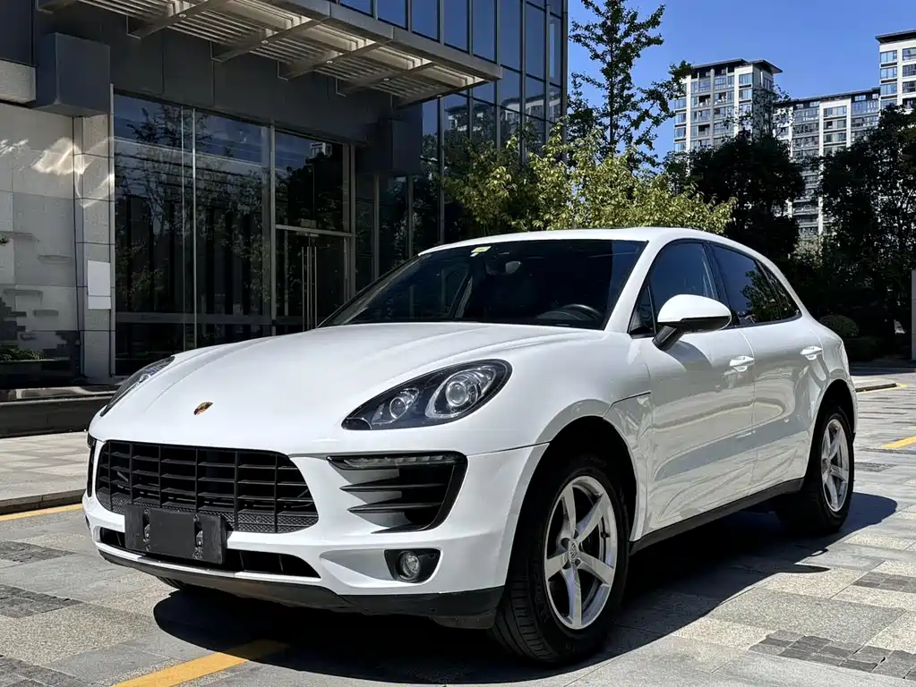 Macan 2017 Macan 2.0T купить на сайте DeffCars
