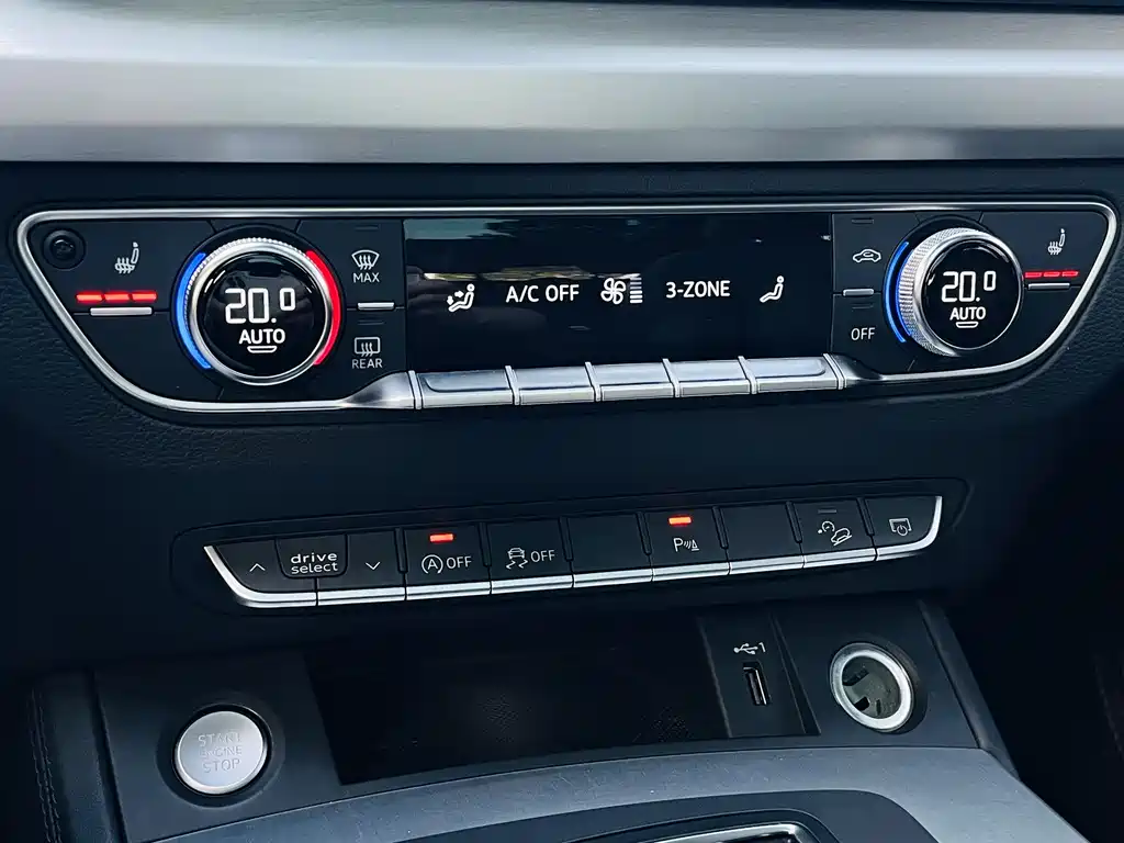 Audi Q5L 2020 40 TFSI enjoys fashionable style купить на сайте DeffCars