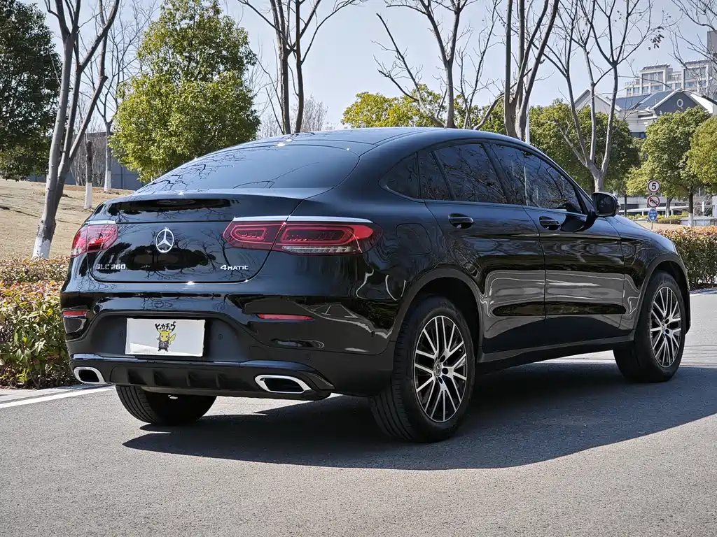 Mercedes-Benz GLC Coupe 2023 GLC 260 4MATIC Coupe SUV купить на сайте DeffCars