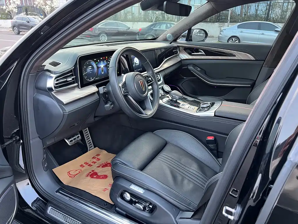 Hongqi H9 2020 2.0T Zhilian Flagship Edition купить на сайте DeffCars