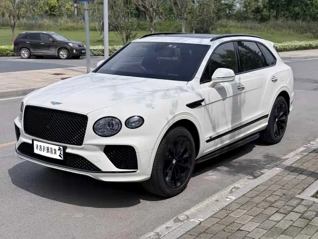 Bentayga 2022 4.0T V8 купить на сайте DeffCars