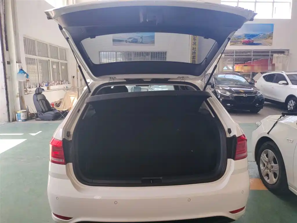 Langxing 2017 180TSI DSG Comfort Edition купить на сайте DeffCars