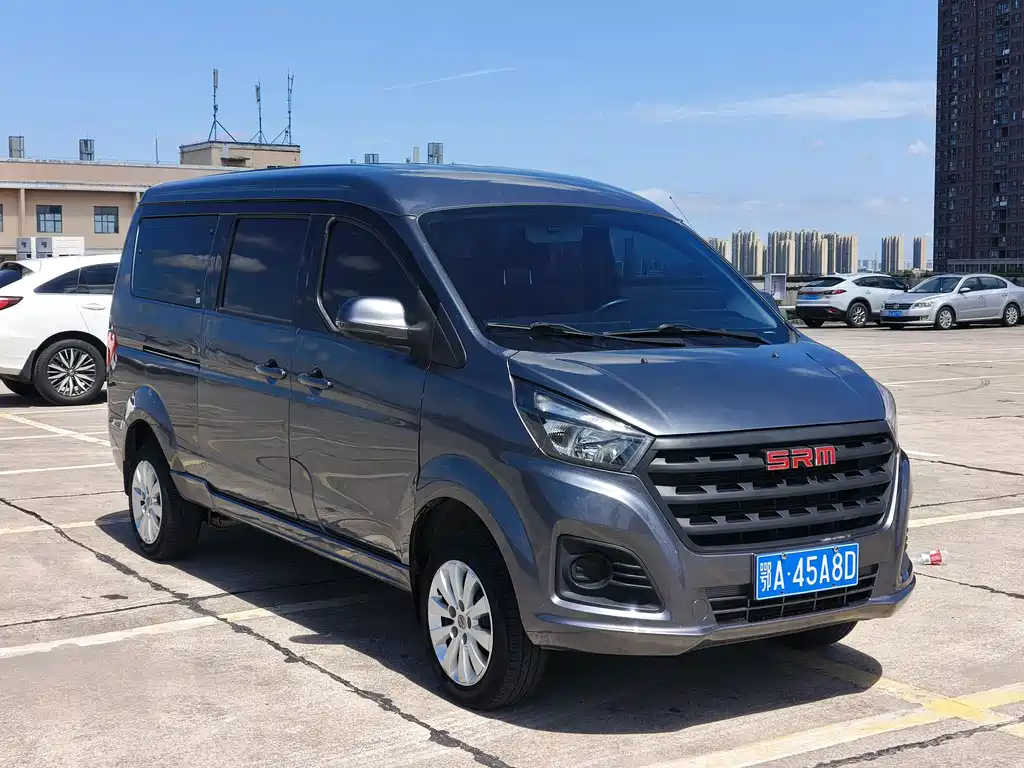 Golden Hiace M Classic 2023 1.5L Traveling Lion Bus 5/6/7 Seats купить на сайте DeffCars