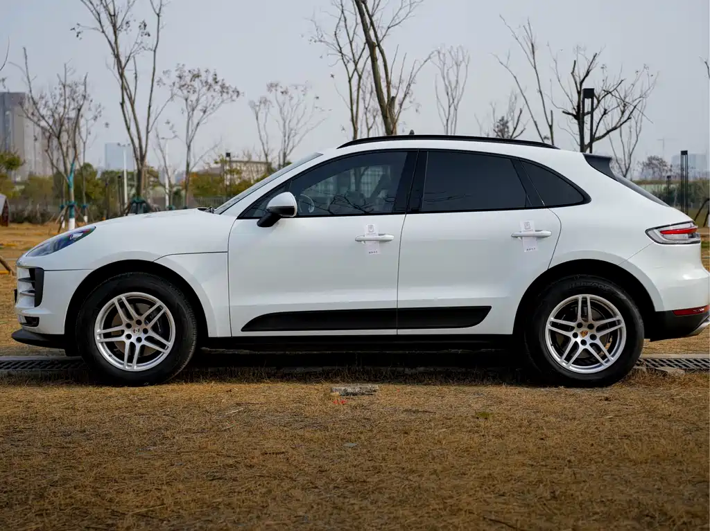Macan 2020 Macan 2.0T купить на сайте DeffCars