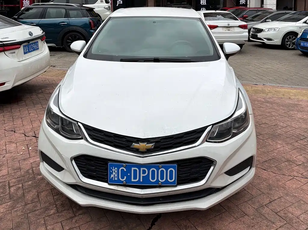 Cruze 2017 1.5L Manual Pioneer Edition купить на сайте DeffCars