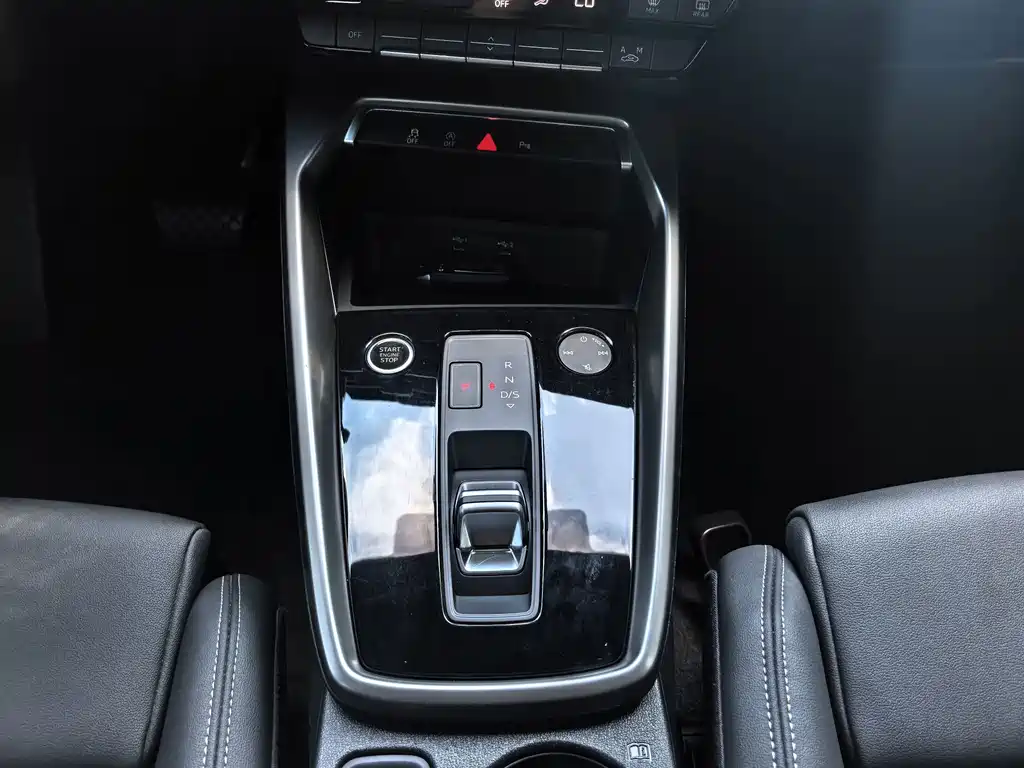 Audi A3 2023 Sportback 35 TFSI stylish and sporty купить на сайте DeffCars