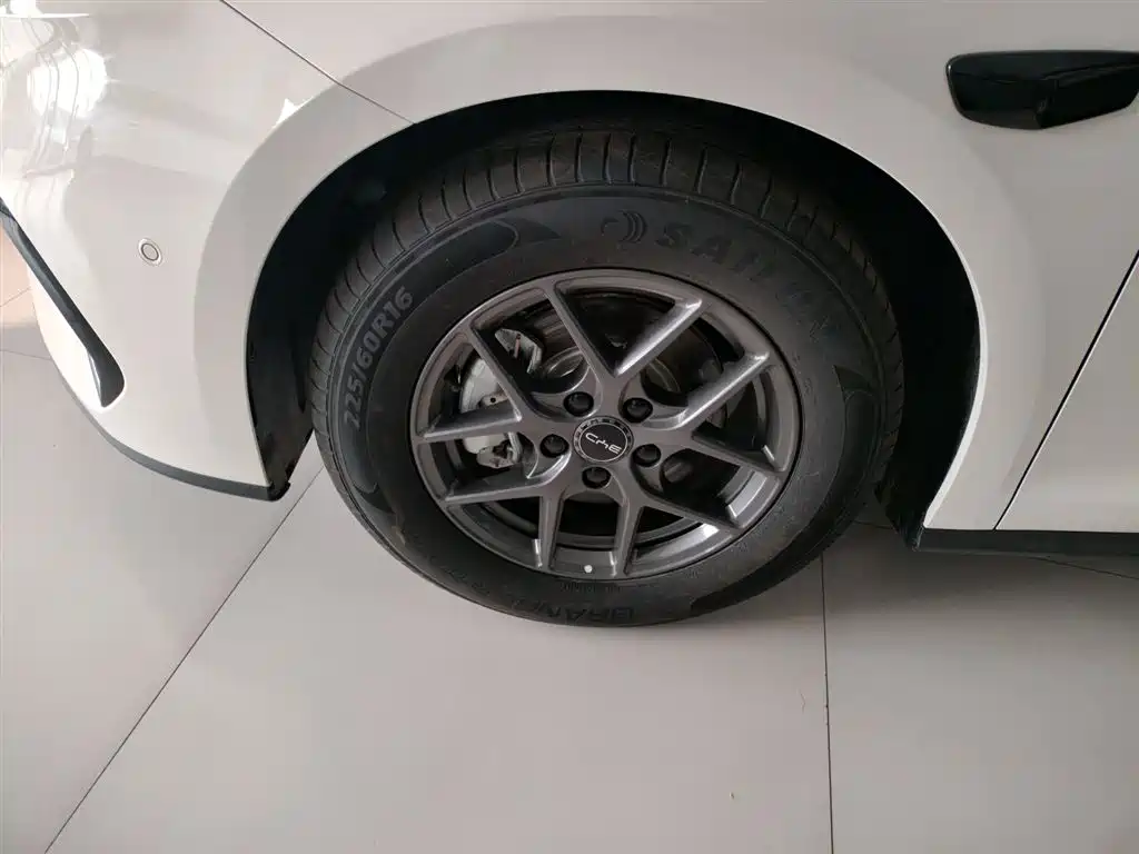 Seal 06 2025 DM-i smart driving version 80KM luxury model купить на сайте DeffCars