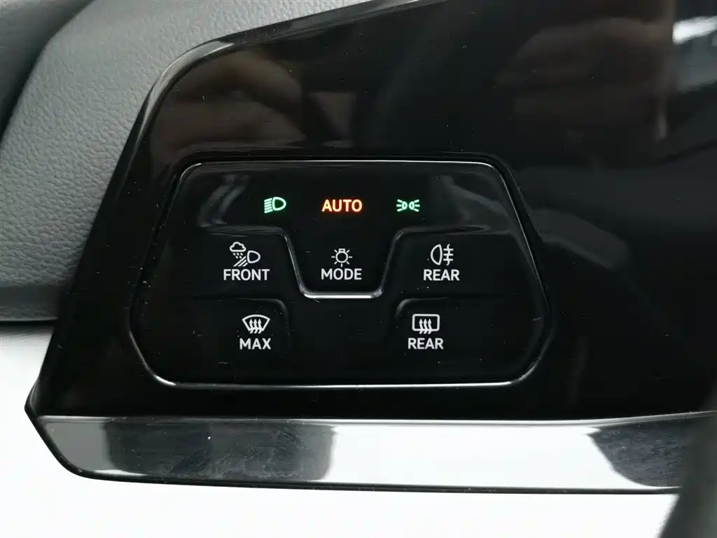 Golf 2021 200TSI DSG купить на сайте DeffCars
