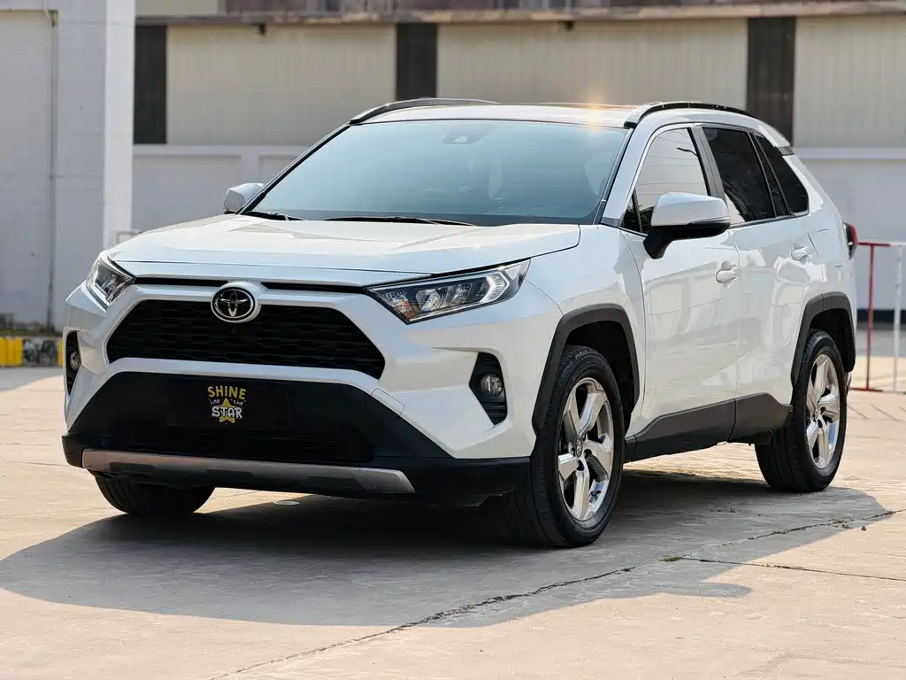 RAV4 Rongfang 2021 2.0L CVT two-wheel drive fashion PLUS version купить на сайте DeffCars