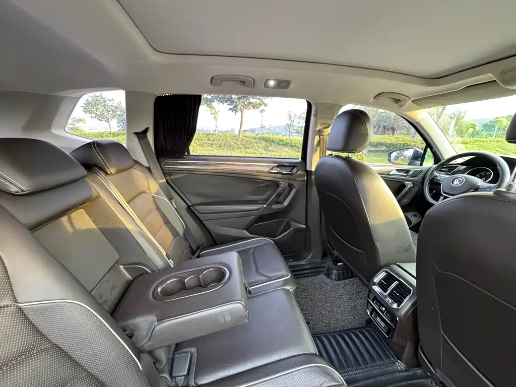 Tiguan L 2018 330TSI automatic two-wheel drive flagship version купить на сайте DeffCars