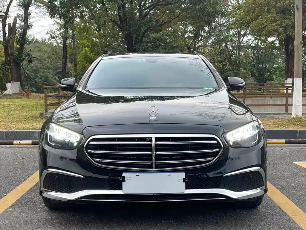 Mercedes-Benz E-Class 2022 E 300 L Luxury Model купить на сайте DeffCars