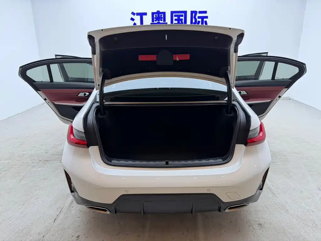 BMW 3 Series 2023 320Li M Sports Package купить на сайте DeffCars