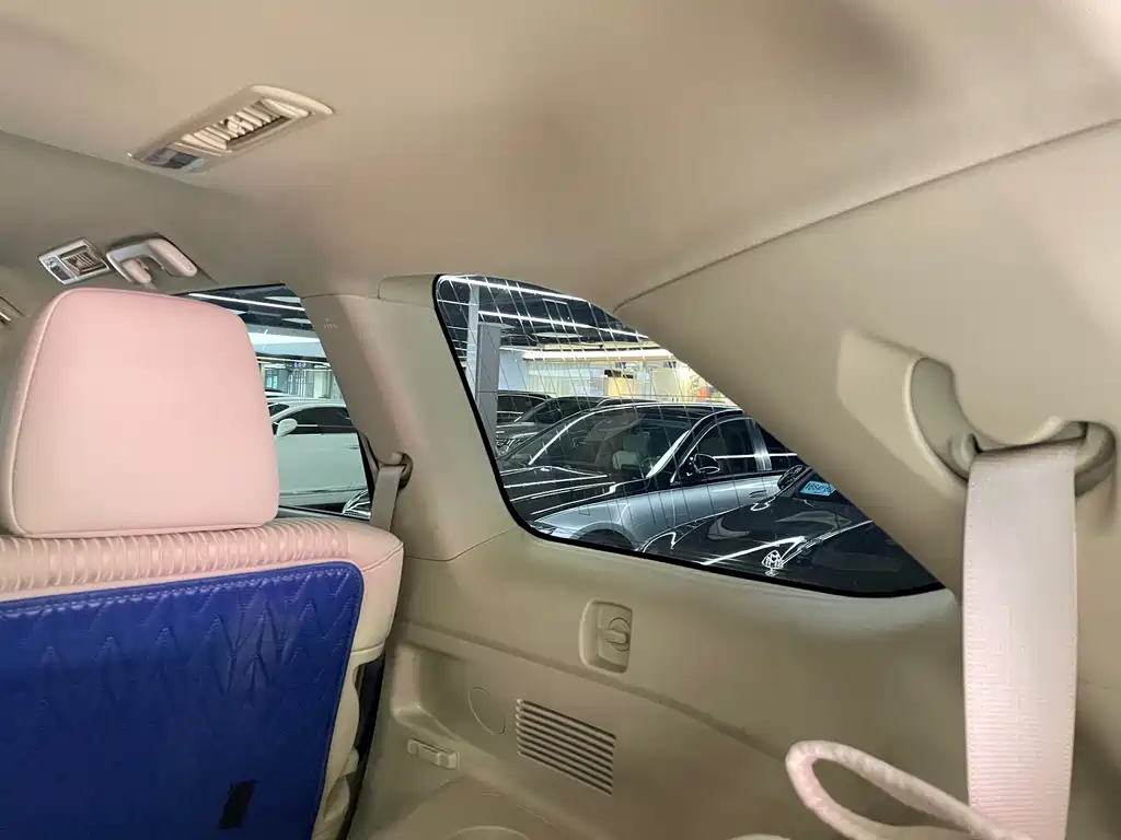 Highlander 2018 2.0T four-wheel drive elite version, 7 seats, National VI купить на сайте DeffCars