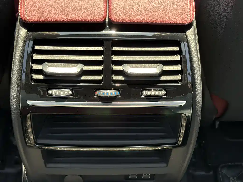 BMW 5 Series New Energy 2021 Model 535Le M Sports Package купить на сайте DeffCars