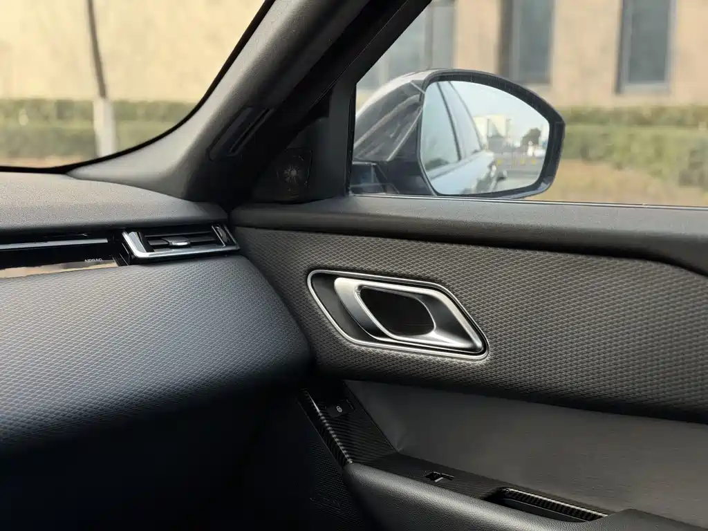 Range Rover Velar 2020 P250 R-DYNAMIC S купить на сайте DeffCars