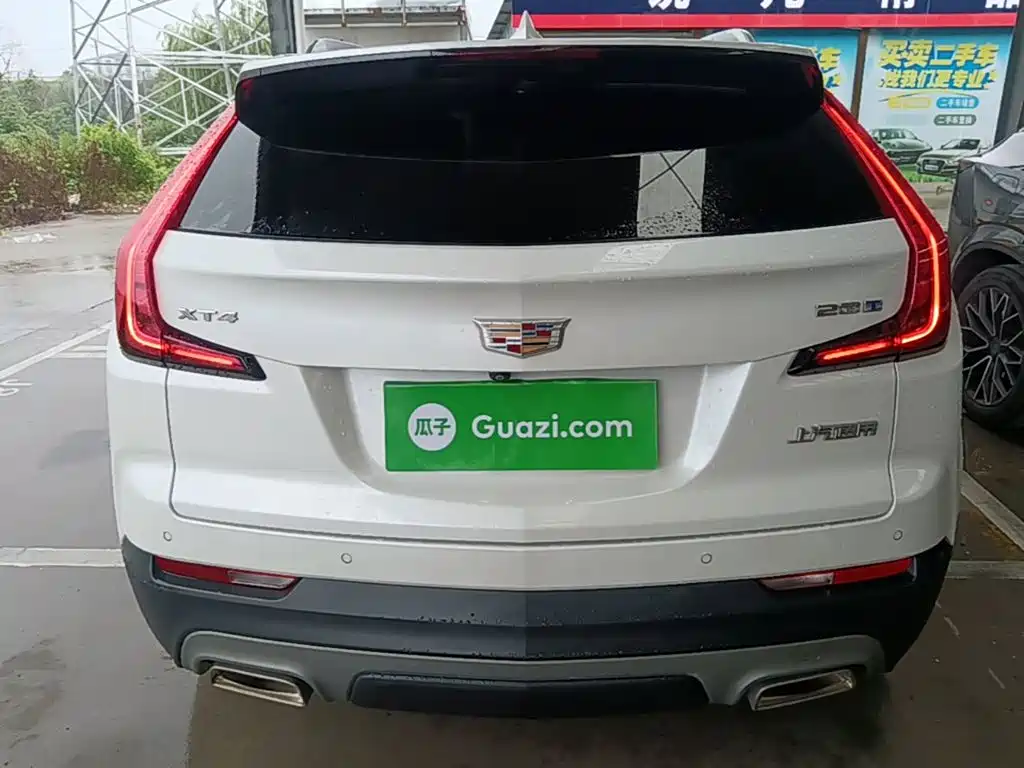 Cadillac XT4 2022 28T two-wheel drive premium model купить на сайте DeffCars