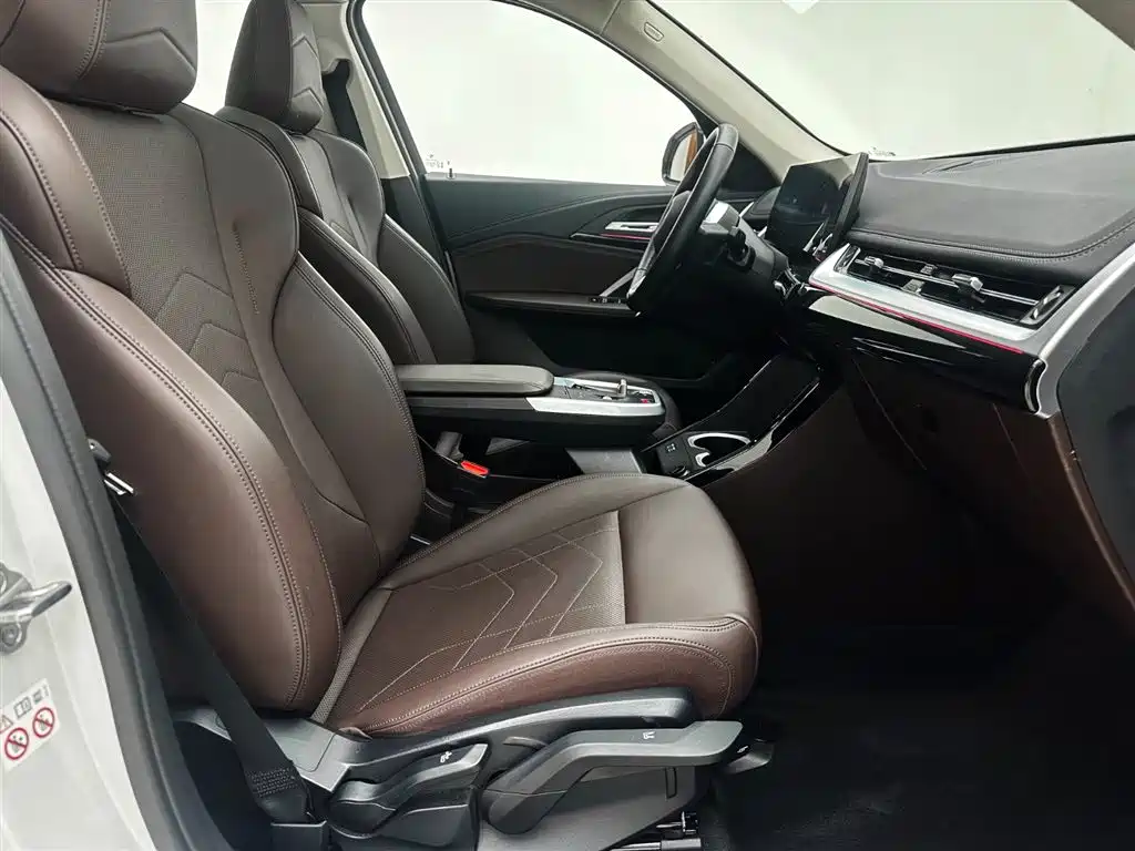 BMW X1 2023 sDrive20Li X Design Package купить на сайте DeffCars