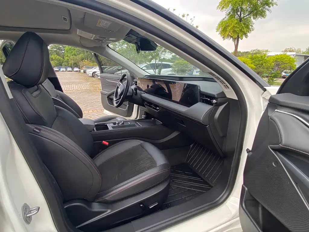 Mondeo 2022 facelift EcoBoost 245 luxury model купить на сайте DeffCars
