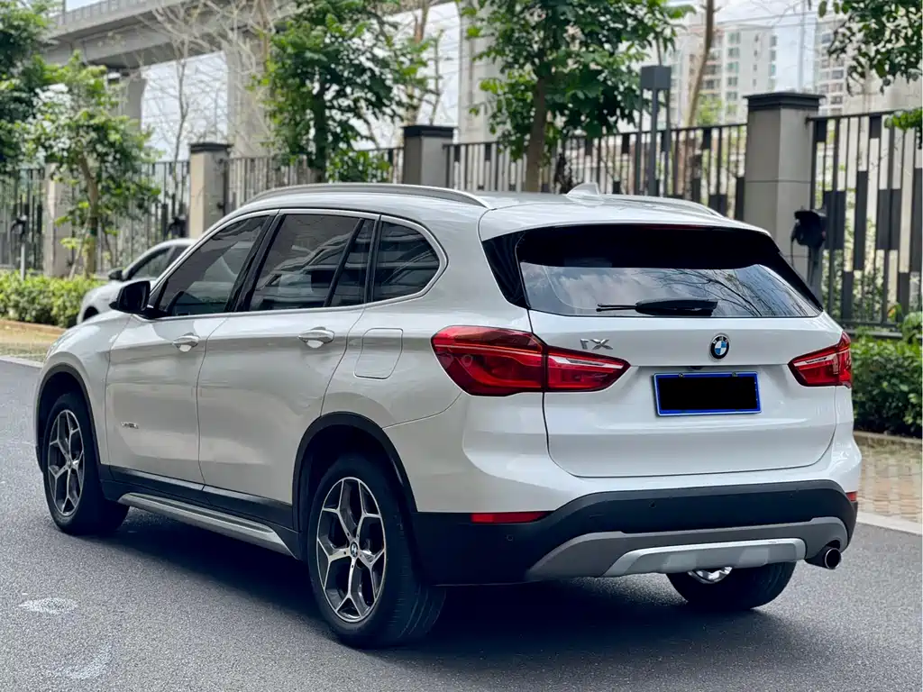 BMW X1 2018 sDrive18Li Exclusive Model купить на сайте DeffCars
