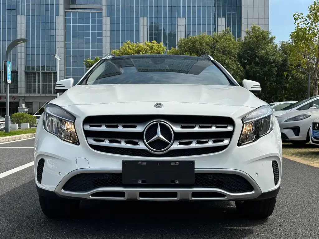 Mercedes-Benz GLA 2019 GLA 200 Dynamic купить на сайте DeffCars