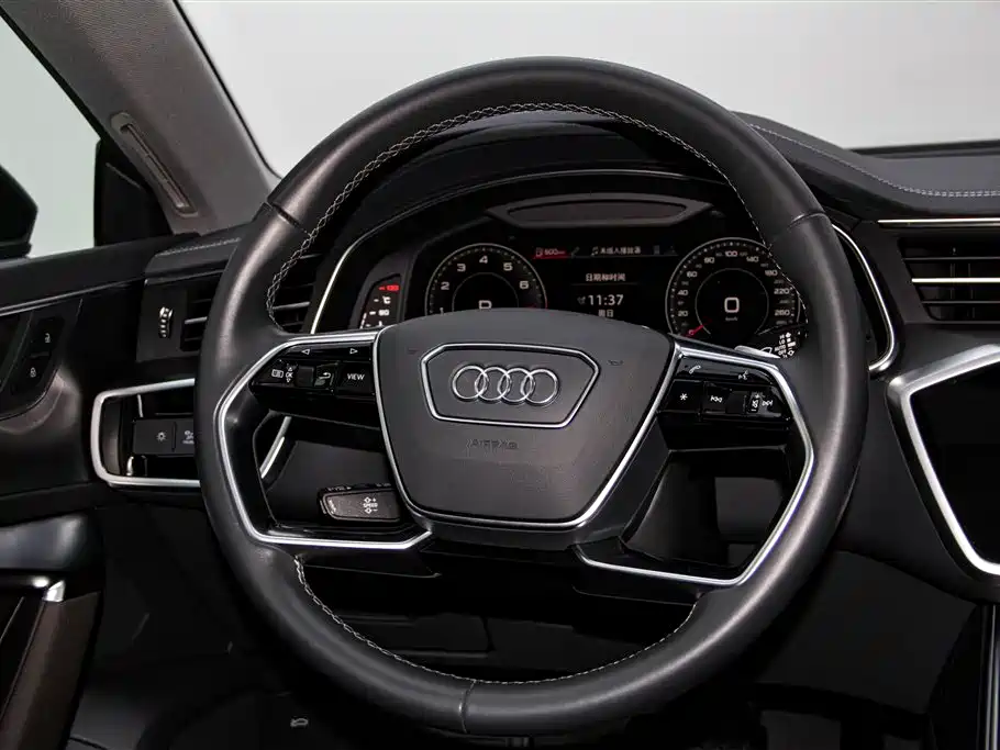 Audi A7L 2024 45TFSI S-line Dream Building Liquid Crystal Package купить на сайте DeffCars