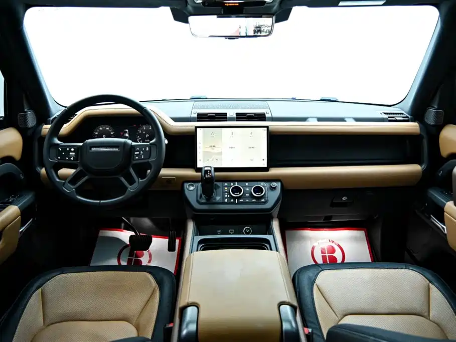 Land Rover Defender 2024 110 3.0T P400 X-DYNAMIC HSE купить на сайте DeffCars