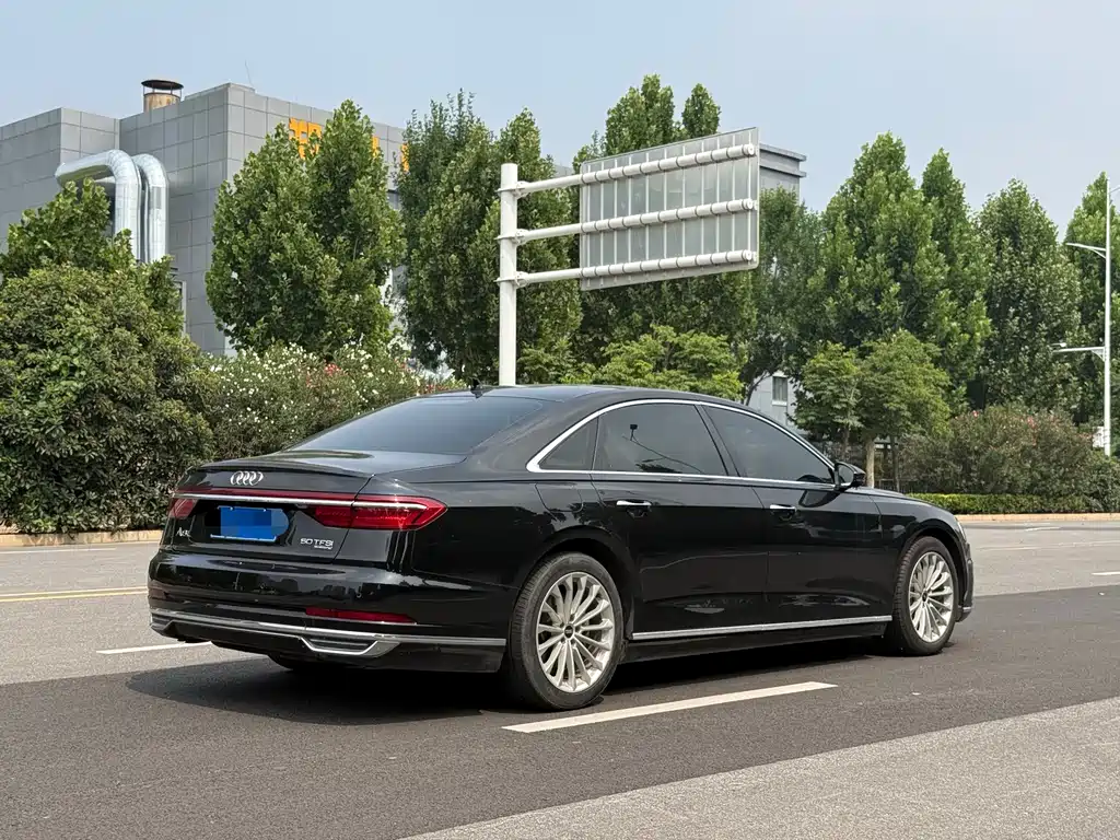 Audi A8 2021 A8L 50 TFSI quattro comfort type купить на сайте DeffCars