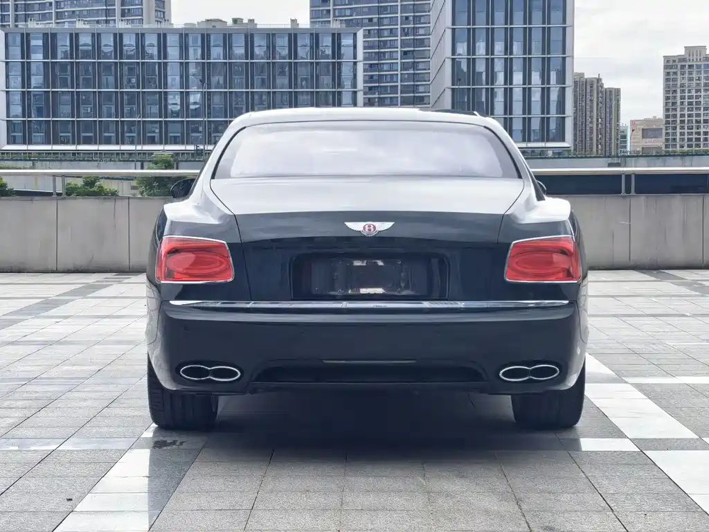 Flying Spur 2017 4.0T V8 Standard Edition купить на сайте DeffCars