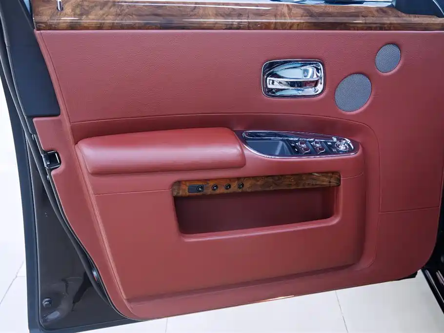 Ghost 2014 6.6T extended version купить на сайте DeffCars