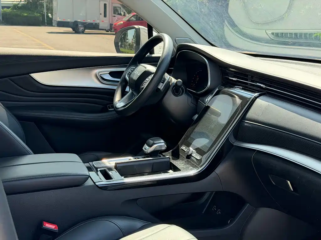 Roewe RX5 MAX 2021 Supreme Series 400TGI Automatic Luxury Cockpit Edition купить на сайте DeffCars