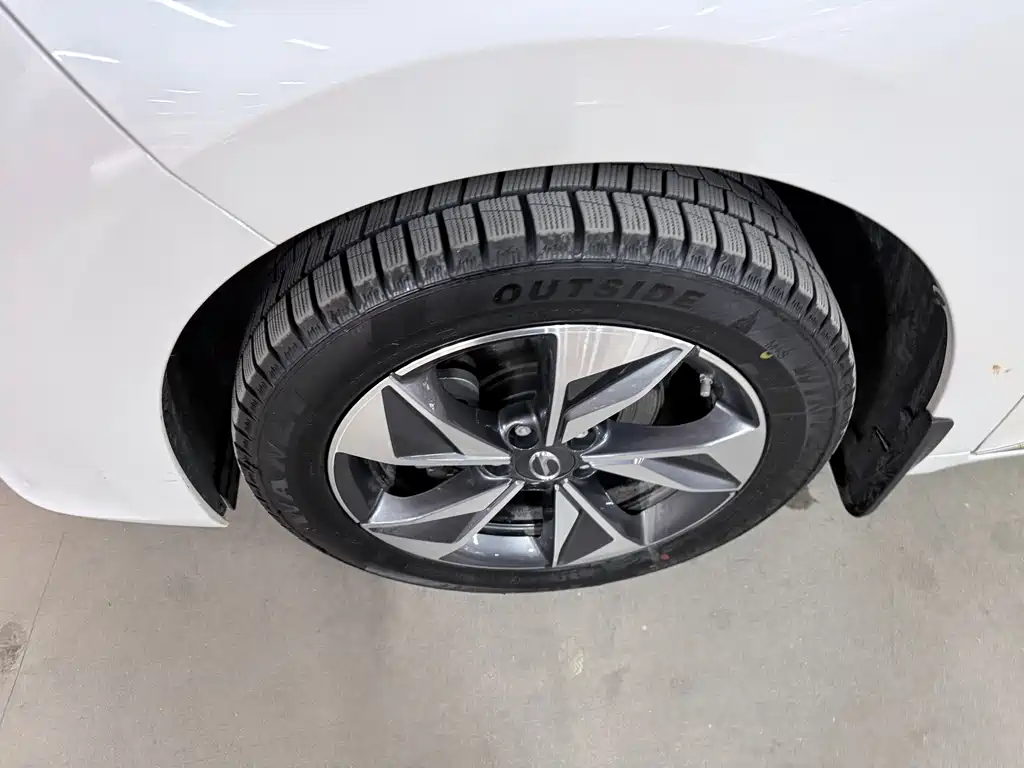 Trumpchi M6 2023 PRO 270T DCT Elite Edition купить на сайте DeffCars