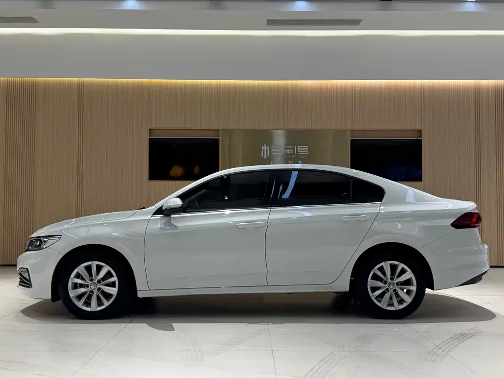 Bora 2020 280TSI DSG Elite купить на сайте DeffCars