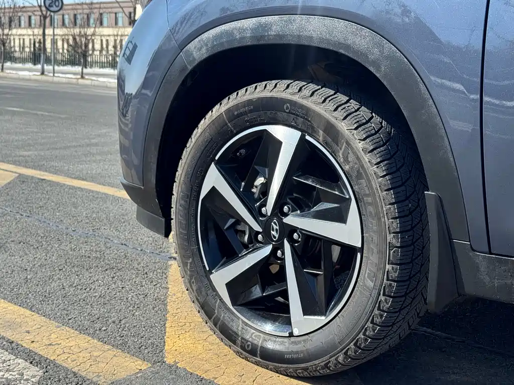 Beijing Hyundai ix35 2021 240TGDi DCT two-wheel drive GLS leading version купить на сайте DeffCars