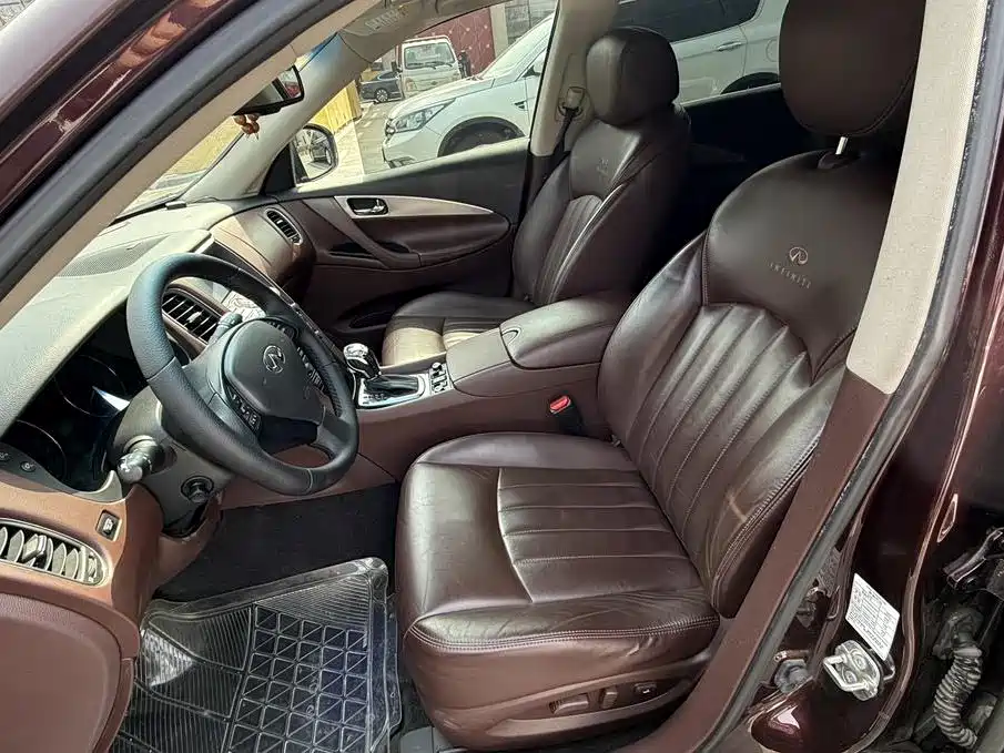 Infiniti QX50 (imported) 2013 2.5L four-wheel drive premium version купить на сайте DeffCars