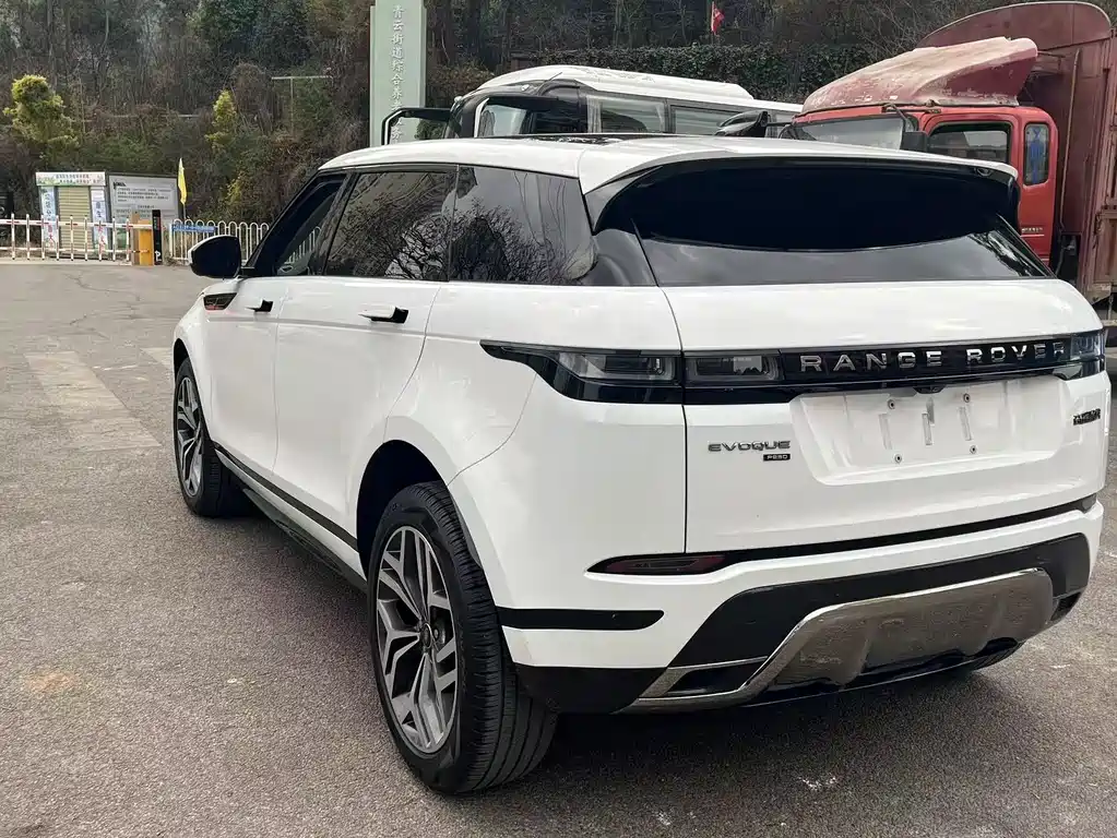 Range Rover Evoque 2023 Evoque L 249PS Deluxe Edition купить на сайте DeffCars