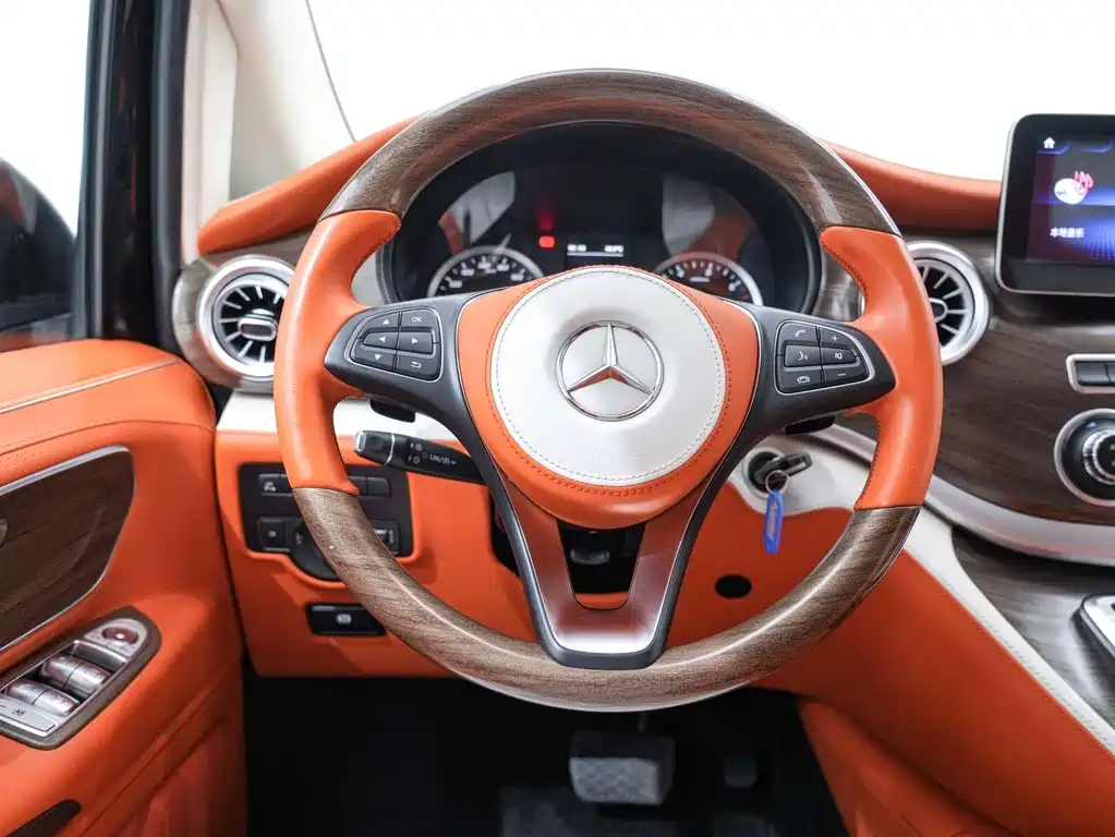 Vito 2021 2.0T Business Edition 7 seats купить на сайте DeffCars