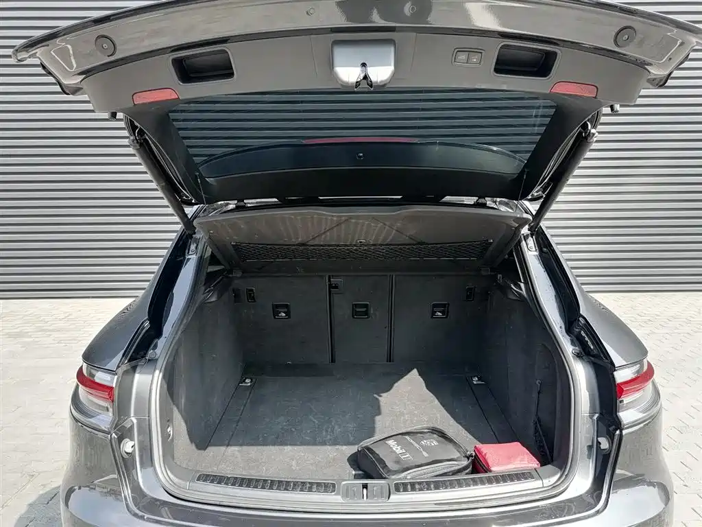 Macan 2018 Macan 2.0T купить на сайте DeffCars