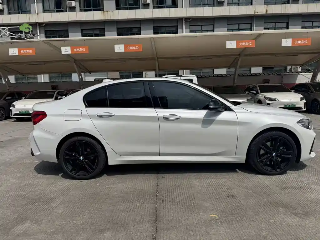 BMW 1 Series 2021 125i M Sports Night Edition купить на сайте DeffCars