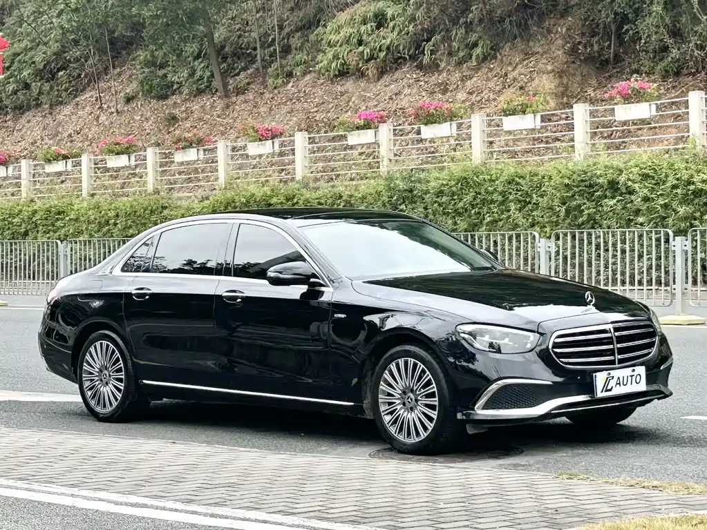 Mercedes-Benz E-Class 2022 E 300 L Luxury Model купить на сайте DeffCars