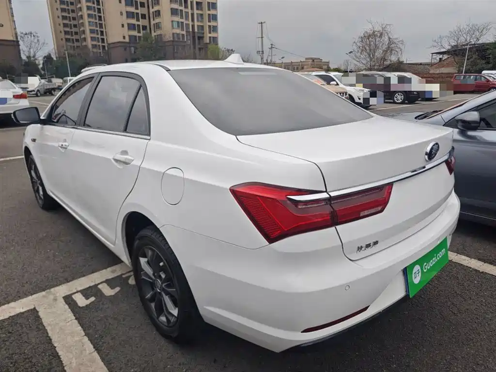 Qin 2019 1.5L automatic premium model купить на сайте DeffCars