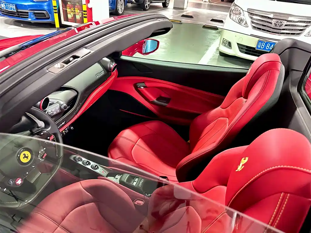 Ferrari F8 2020 Spider 3.9T V8 купить на сайте DeffCars